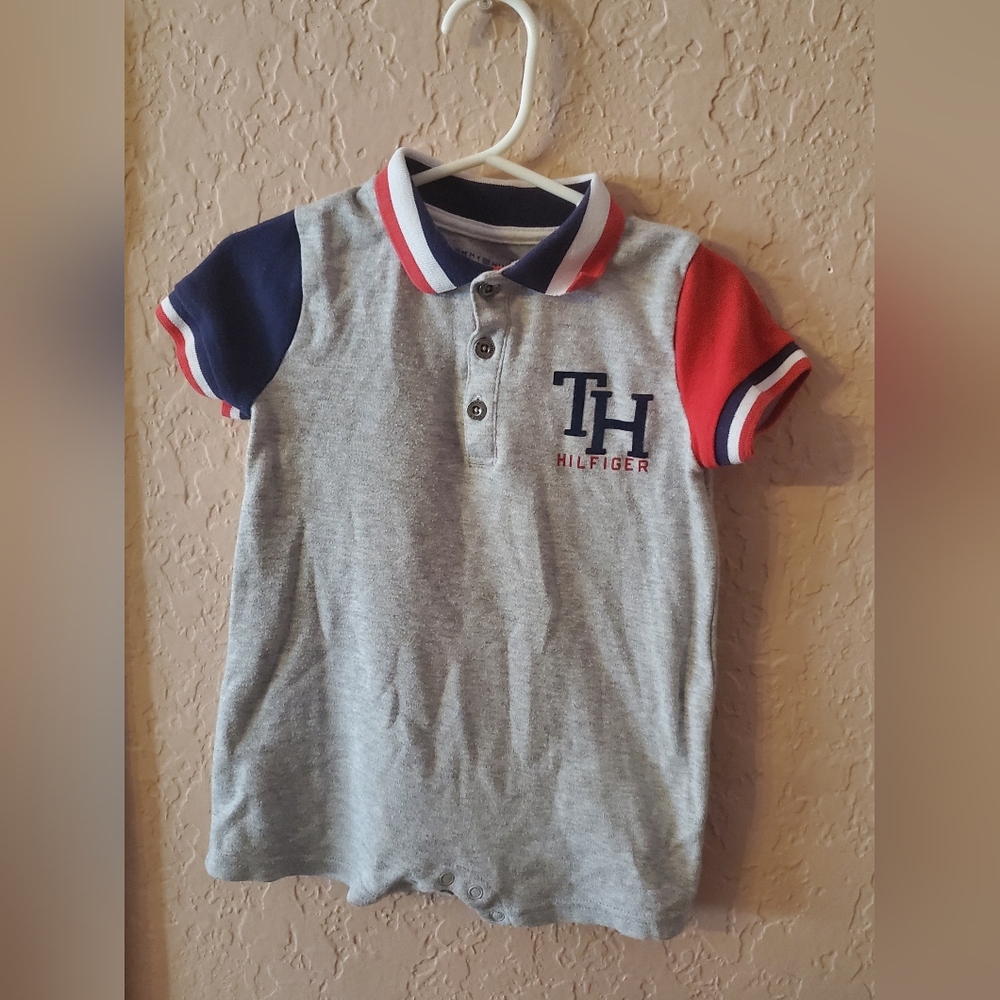 Tommy Hilfiger baby boy romper size 18 months gray red white blue